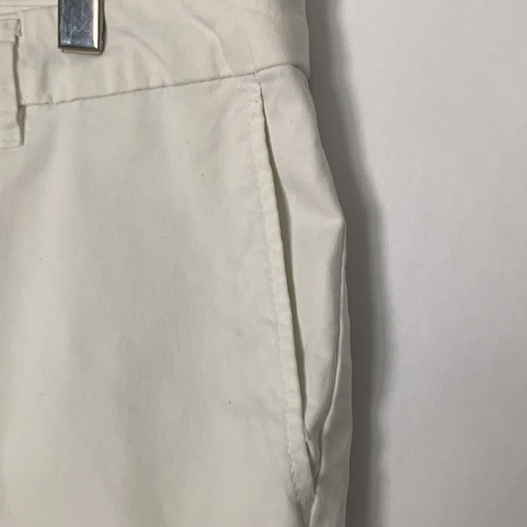 WHITE SHORTS. - Picture 2 of 5